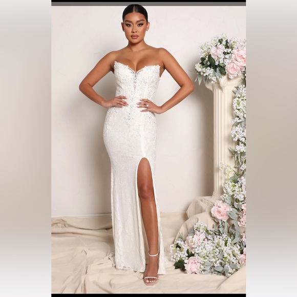 Fashion Nova Engaging You Lace Gown - Picture 1 of 4